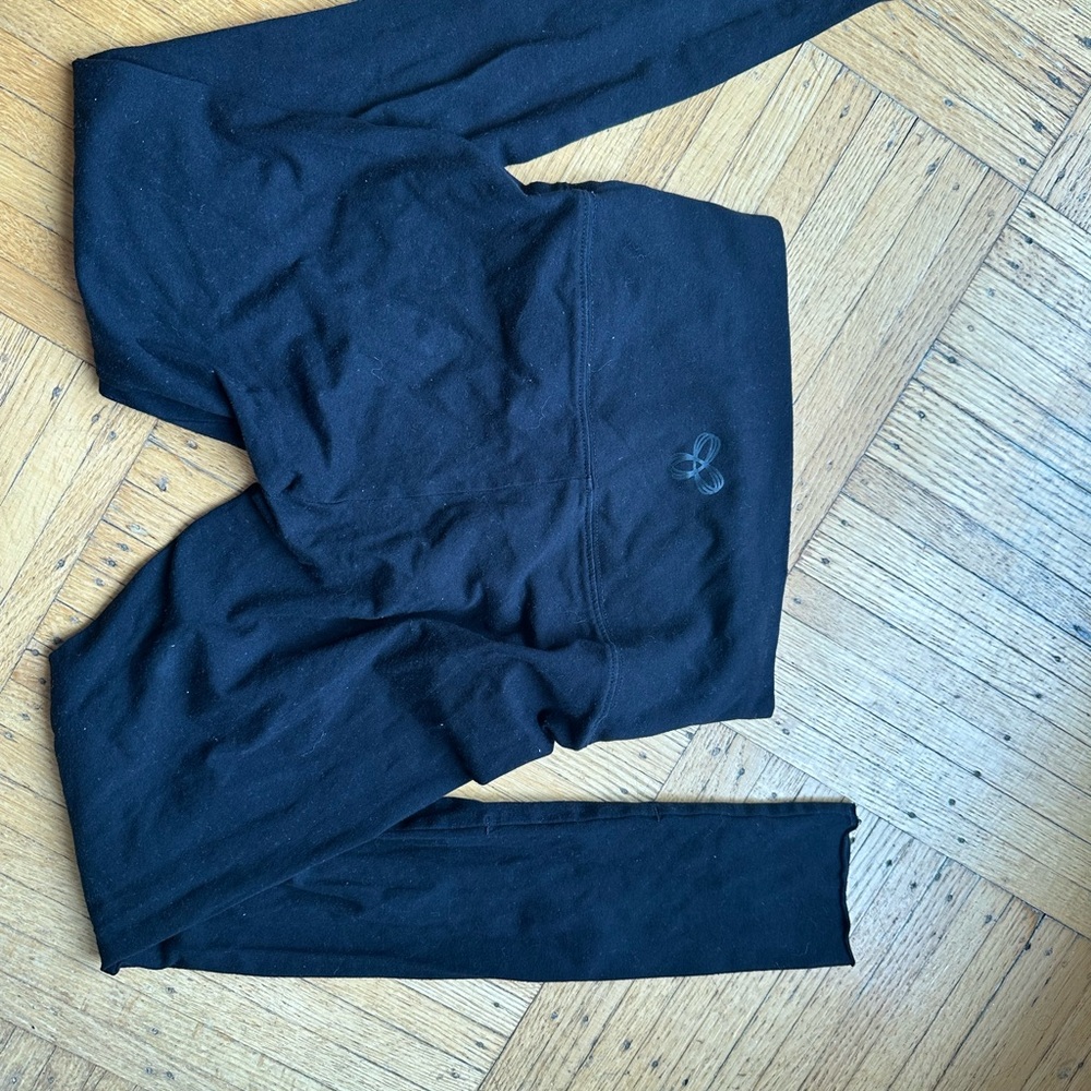 Black Leggings with TNA Logo